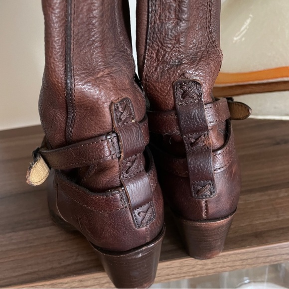 SOLD Women's Frye Jane Strappy Leather Riding Boots, Size 7 B - Picture 3 of 16